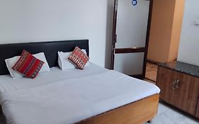 Fabhotel Grover
